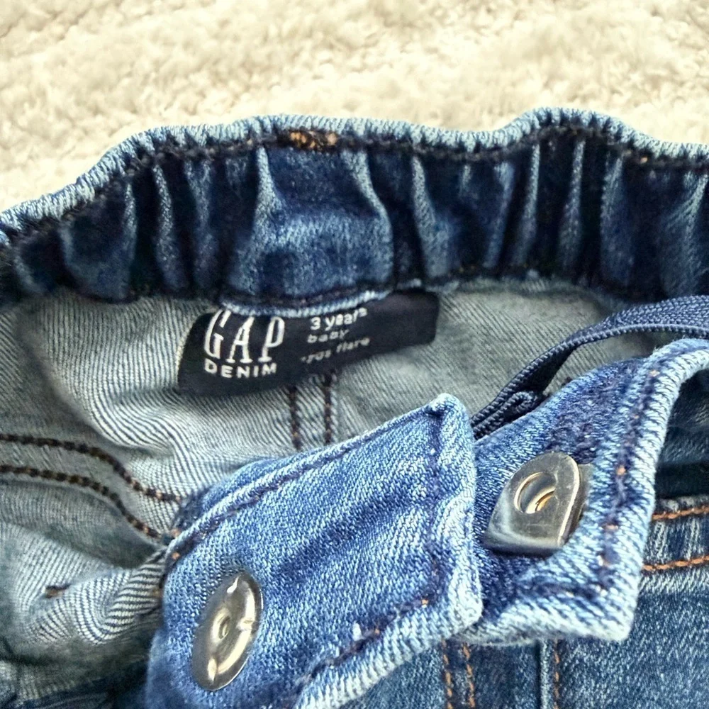 NWOT - Baby Gap Toddler Girl’s Sailor Flare Jeans - Size 3T